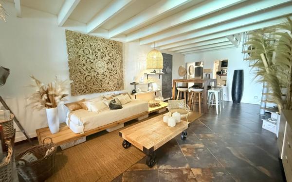 Maison à vendre    6 pièces •  Saint-Pierre