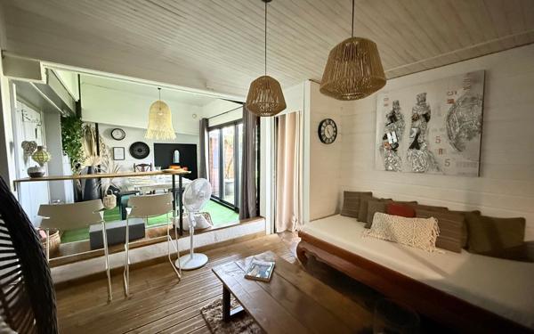 Maison à vendre    6 pièces •  Saint-Pierre