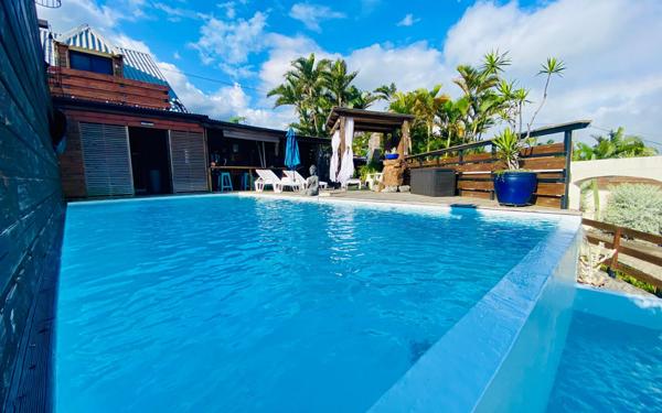 Maison à vendre    6 pièces •  Saint-Pierre