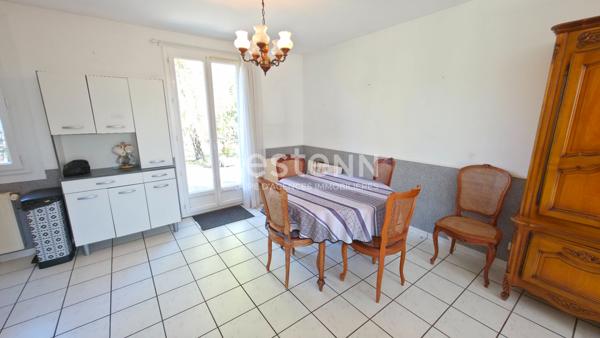 Charmante maison de plain pied de 90m2 MONTOIR DE BRETAGNE centre 3 chambres jardin garage