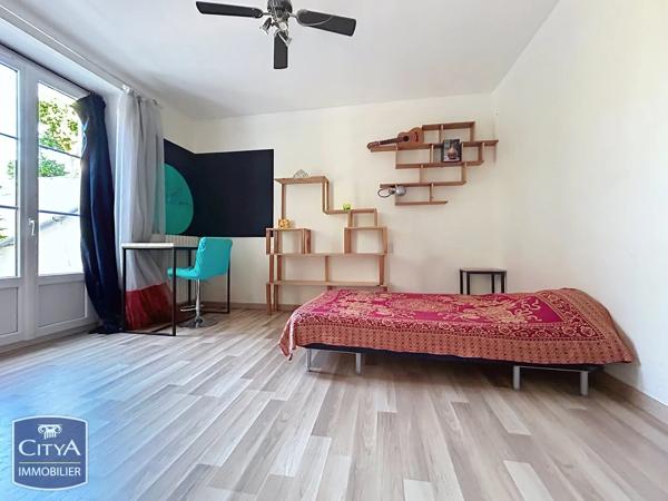Appartement à vendre 5 pièces 120m² Clermont-l'Hérault (34800)