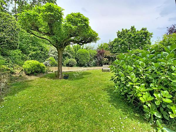 Maison Avrillé 8 pièces, 5 chambres - Bien exceptionnel, situé au Golf d'Avrillé