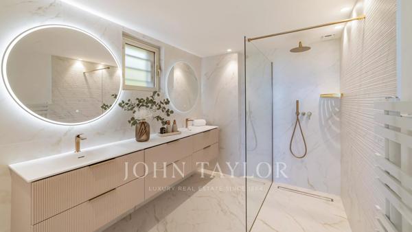 CANNES CALIFORNIE - Vue mer panoramique pour ce magnifique appartement