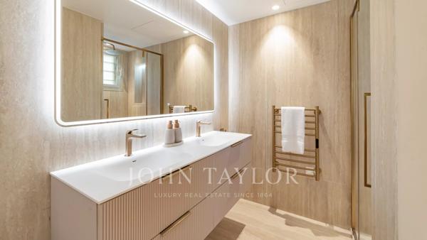 CANNES CALIFORNIE - Vue mer panoramique pour ce magnifique appartement