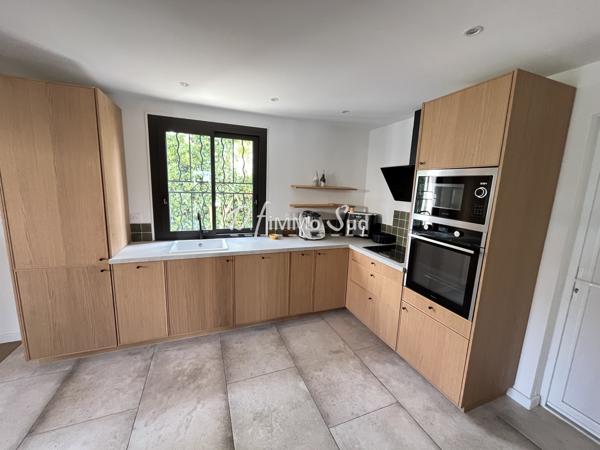 Maison 5 pièce(s) 4 chambre(s) 114 m²