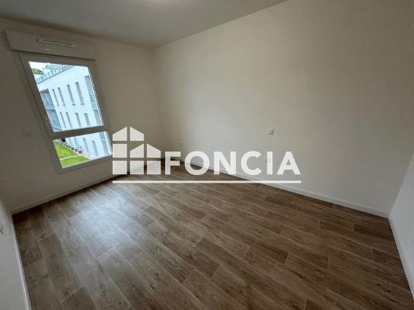 Location Appartement 3 pièces 57.4 m² - 19 QUAI CAMERE ET 38 AVENUE DE PARIS Vernon 27200