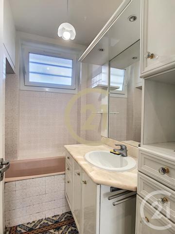 Appartement F3 à vendre  3 pièces - 84,14 m2 ST NAZAIRE - 44