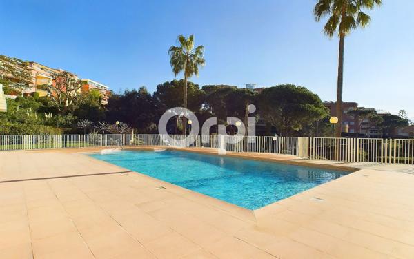 Appartement à vendre    3 pièces • 74,21 m2 Mandelieu-la-Napoule