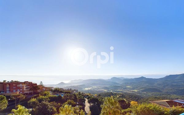 Appartement à vendre    3 pièces • 74,21 m2 Mandelieu-la-Napoule