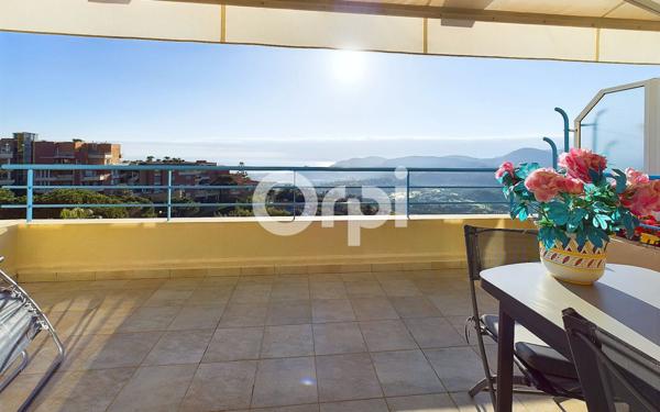 Appartement à vendre    3 pièces • 74,21 m2 Mandelieu-la-Napoule