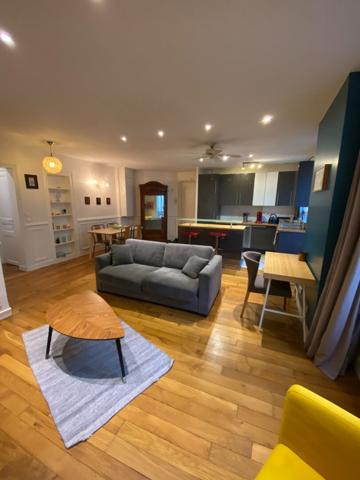 Appartement Paris 2 pièce(s) 53.49 m2 -SECTEUR BEL AIR