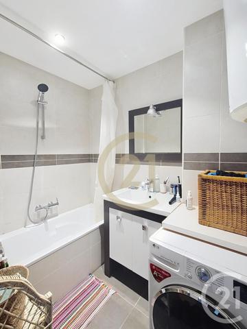 Appartement T3 à vendre  3 pièces - 57,61 m2 LYON - 69004