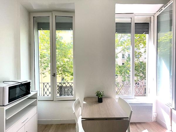 Appartement
         1 pièce
        - 18 m² Exclusivité 92 000 € *