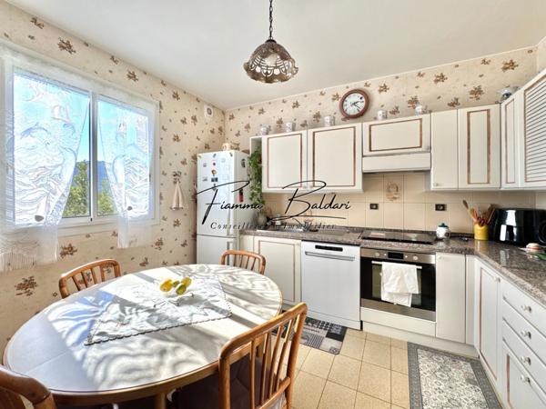 À vendre Maison de charme 5 pièces de 122m², Terrain 1 345m², Vue mer, Ville di Pietrabugno, Haute-Corse (20)