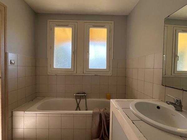 A vendre maison sur la commune de Saint Pierre de Chignac