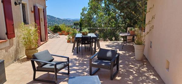 Maison Plan De Cuques 5 pièce(s) 132 m2