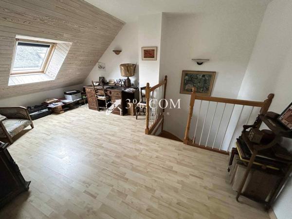 Maison 6 pièce(s) 4 chambre(s) 136 m²