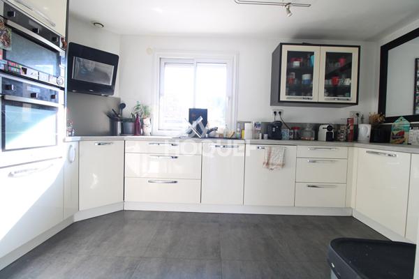 Maison Brie Comte Robert 7 pièces