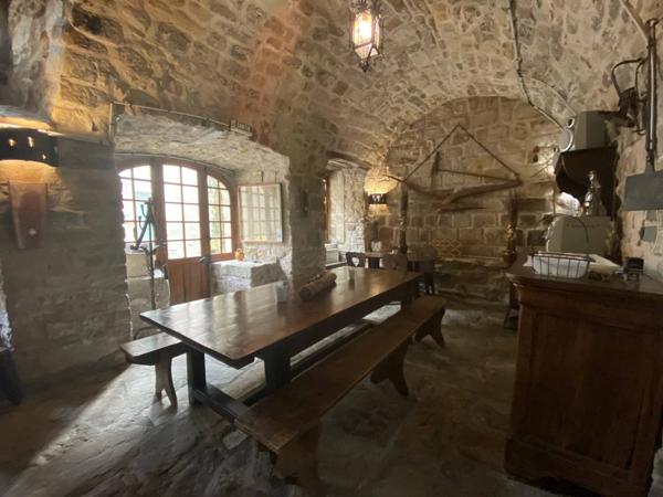 CHAMBRES D'HOTTES / COMMERCE ET TERRAIN