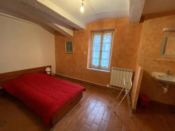 CHAMBRES D'HOTTES / COMMERCE ET TERRAIN