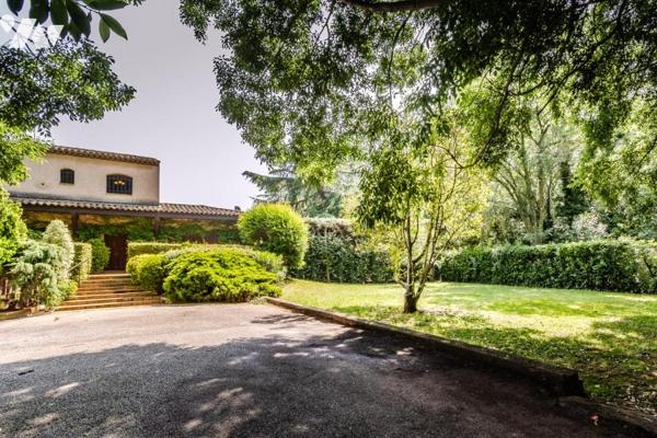 Propriété d'exception à Hyères  