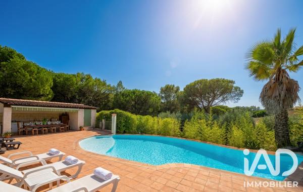 Maison à vendre 6 pièces 178 m² Roquebrune-sur-Argens