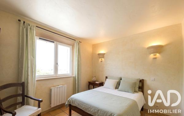 Maison à vendre 6 pièces 178 m² Roquebrune-sur-Argens