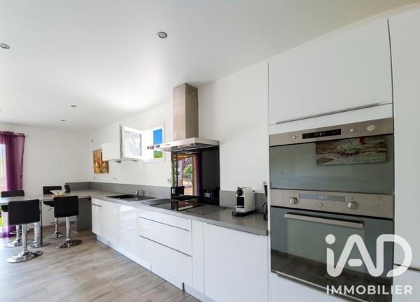 Maison à vendre 6 pièces 178 m² Roquebrune-sur-Argens