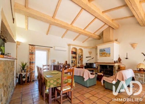 Maison à vendre 6 pièces 178 m² Roquebrune-sur-Argens