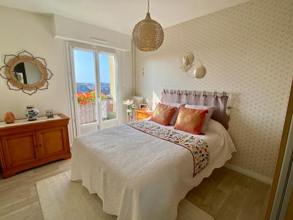 SAINT-SERVAN Centre - Appartement T3 (65 m2) avec Ascenseur et Balcons