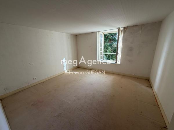 Maison à PLUMELIAU, 56930 - 8 pièces 250m²