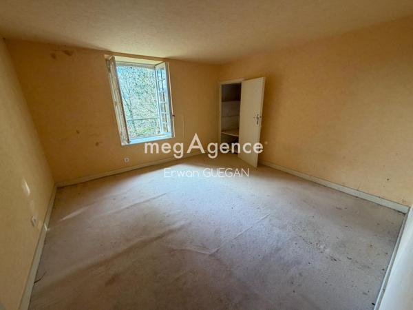 Maison à PLUMELIAU, 56930 - 8 pièces 250m²