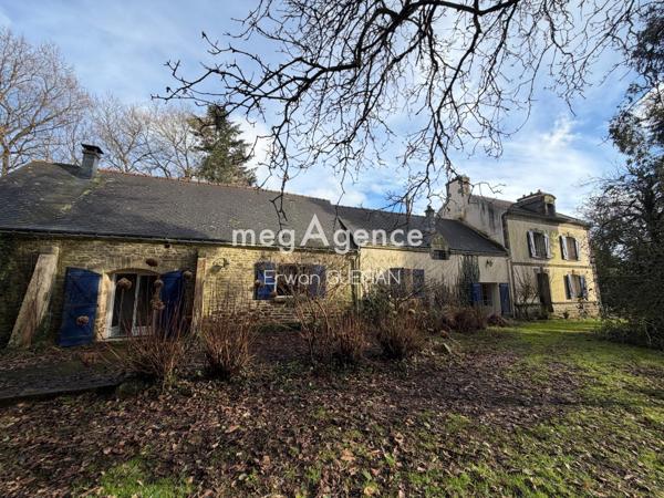 Maison à PLUMELIAU, 56930 - 8 pièces 250m²