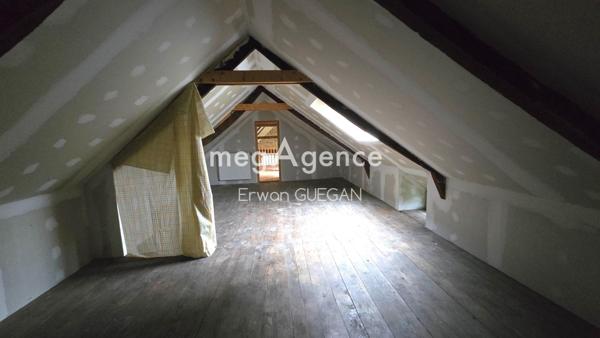Maison à PLUMELIAU, 56930 - 8 pièces 250m²