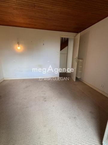 Maison à PLUMELIAU, 56930 - 8 pièces 250m²