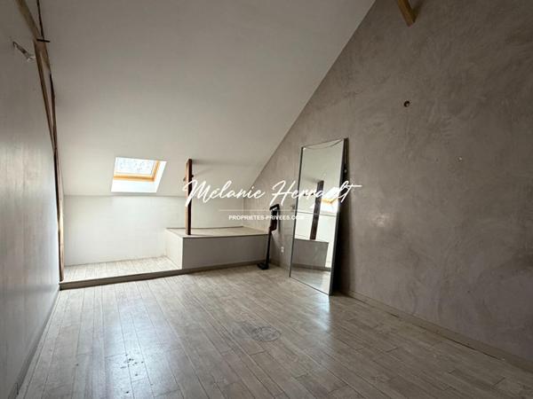 Maison semi-mitoyenne - 5 chambres - Neuville sur Sarthe (72190)