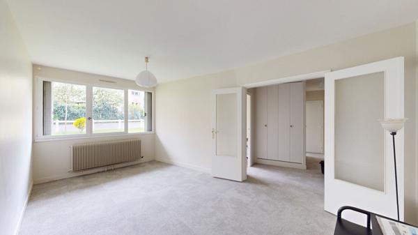 Appartement Chatenay Malabry 2 pièces - Lumineux - Parking + Cave