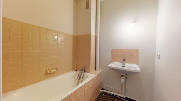 Appartement Chatenay Malabry 2 pièces - Lumineux - Parking + Cave