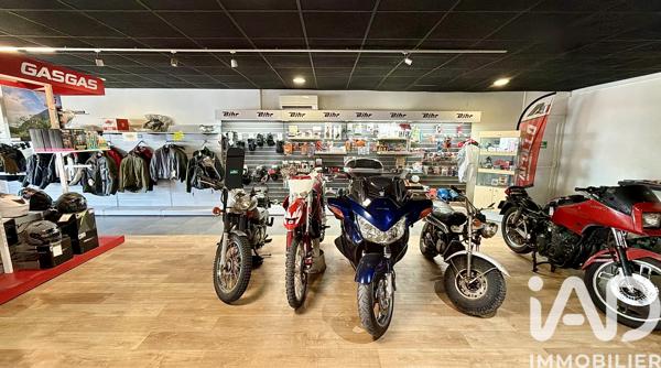 Divers Commerces à vendre 283 m² Uzès