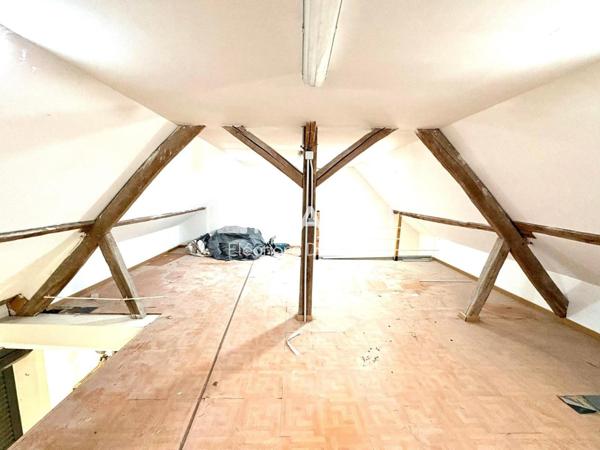 Jolie maison en pierre de 90 m2 habitable total 97 m2