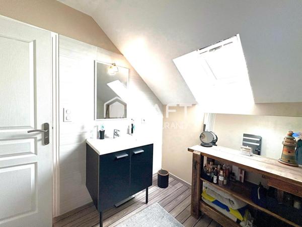 Jolie maison en pierre de 90 m2 habitable total 97 m2