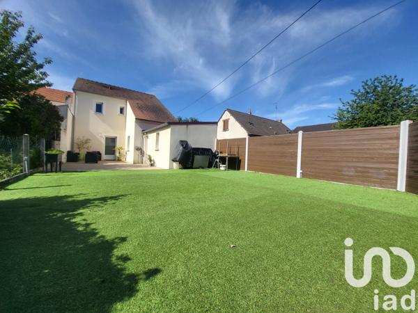 Maison à vendre 5 pièces 102 m² Saint-Jean-de-la-Ruelle