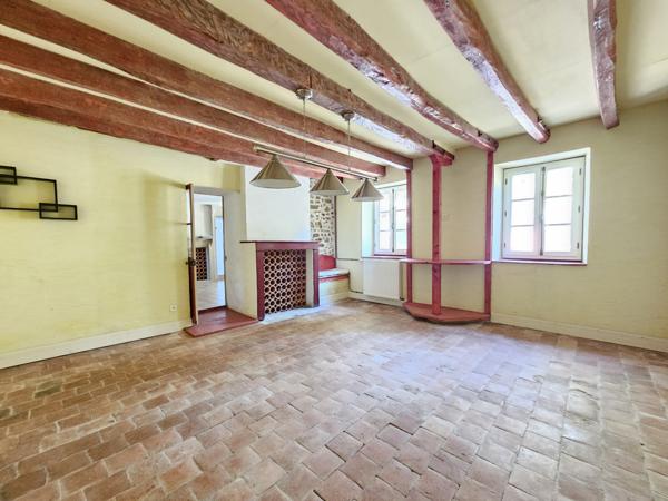 Maison à vendre à Ainay-le-Château (03360) - Allier