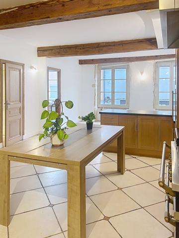 Appartement
         3 pièces
        - 62 m² Exclusivité 310 000 € *