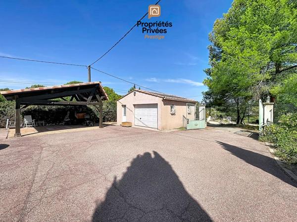 POURRIÈRES - 2 HABITATIONS, 207 M², PISCINE, GARAGE, TERRAIN 4 000 M²