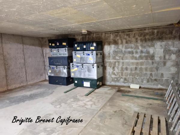 Maison traditionnelle à vendre 7 pièces - 176 m2 FUVEAU (13)