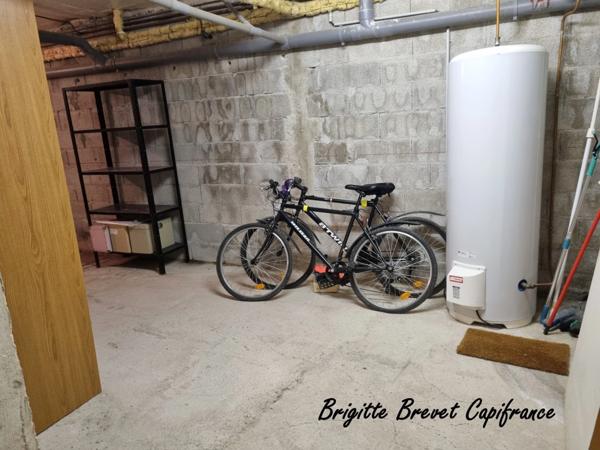 Maison traditionnelle à vendre 7 pièces - 176 m2 FUVEAU (13)