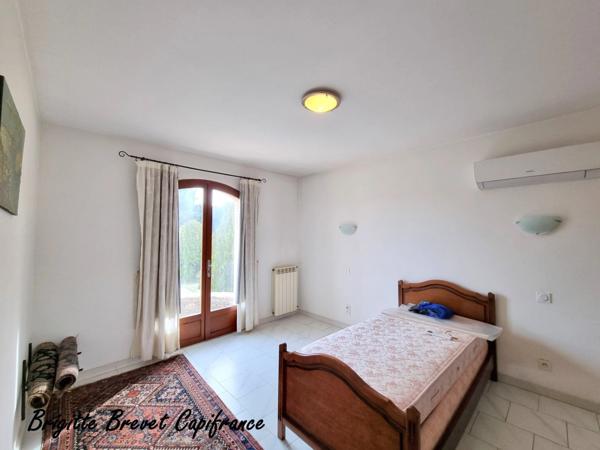 Maison traditionnelle à vendre 7 pièces - 176 m2 FUVEAU (13)