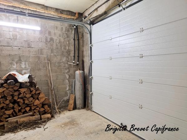 Maison traditionnelle à vendre 7 pièces - 176 m2 FUVEAU (13)