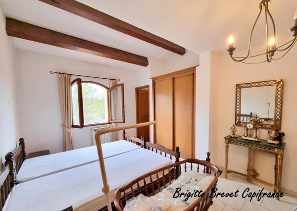 Maison traditionnelle à vendre 7 pièces - 176 m2 FUVEAU (13)